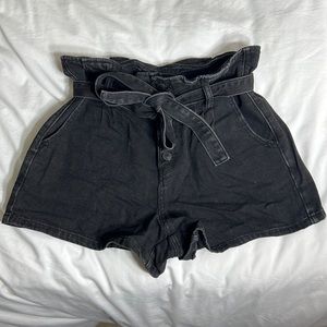 American Eagle high waisted, “mom short”, style size 6